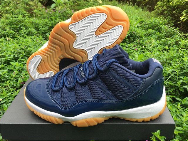 Women Air Jordan Shoes 11 Navy Gum - Click Image to Close